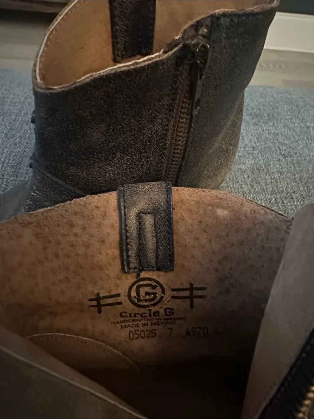 Circle G by Corral Distressed Brown Leather Studded Ankle Boots Size 7